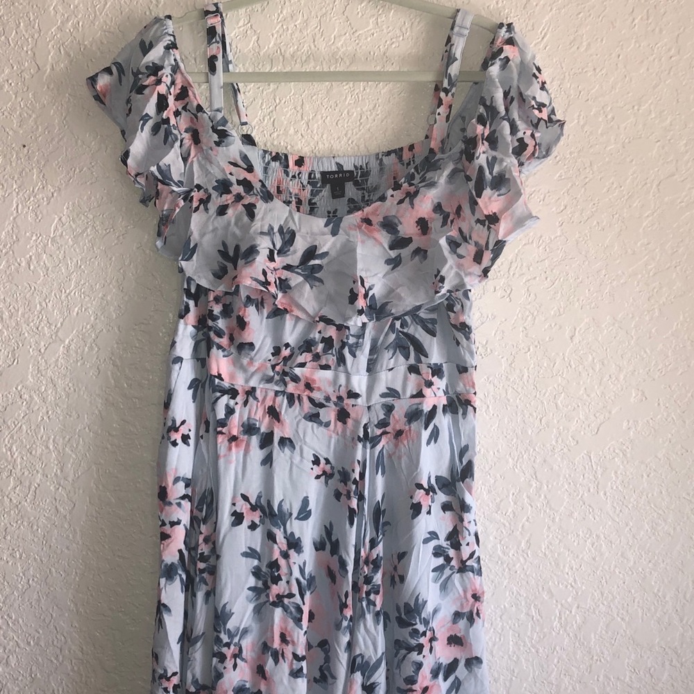 NWT Torrid dress in blue floral size 1